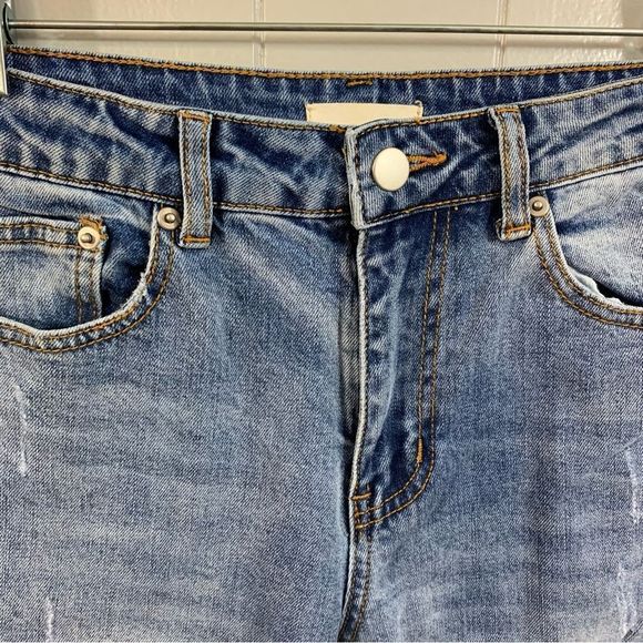 Jella C. Blue Floral Embroidered Distressed Skinny Mid Rise 5 Pocket Jeans 29 M - Picture 3 of 11